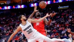 [腾讯原声集锦]🏀残阵火箭送灰熊8连败 卡佩拉23+13 伊森20+8 谢泼德三分12中4
