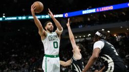 [腾讯原声集锦]🏀凯尔特人大胜雄鹿 塔图姆三节23+11+9 杰伦·布朗26分